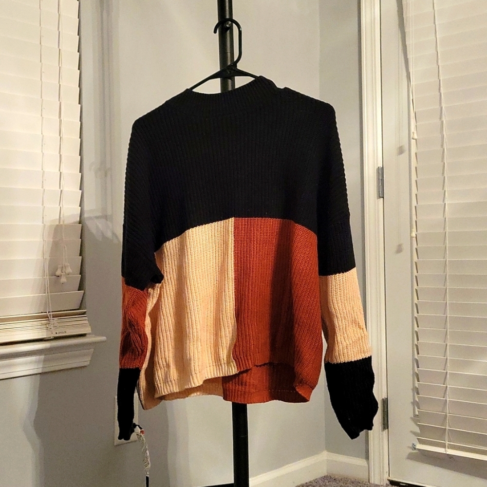 Andree by Unit Sweater